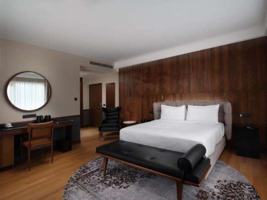 Iceland Parliament Hotel, Curio collection by Hilton | Artistic sophistication in the heart of Reykjavik